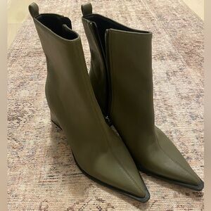 New never worn green booties - Topshop